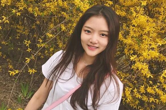 何超儀發(fā)文緬懷賭王何鴻燊