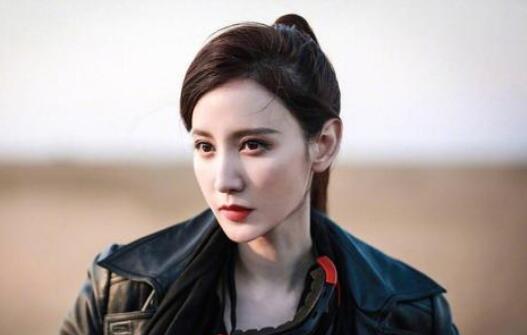 臉頰兩邊長痘痘是什么原因引起的