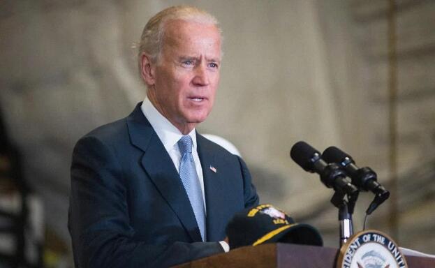 拜登同行記者感染