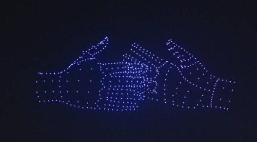 卡塔爾多地?zé)艄庑銘c祝沙特爆冷