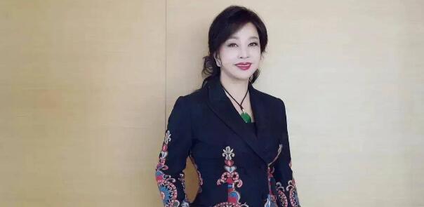 劉曉慶回應(yīng)演少女爭議